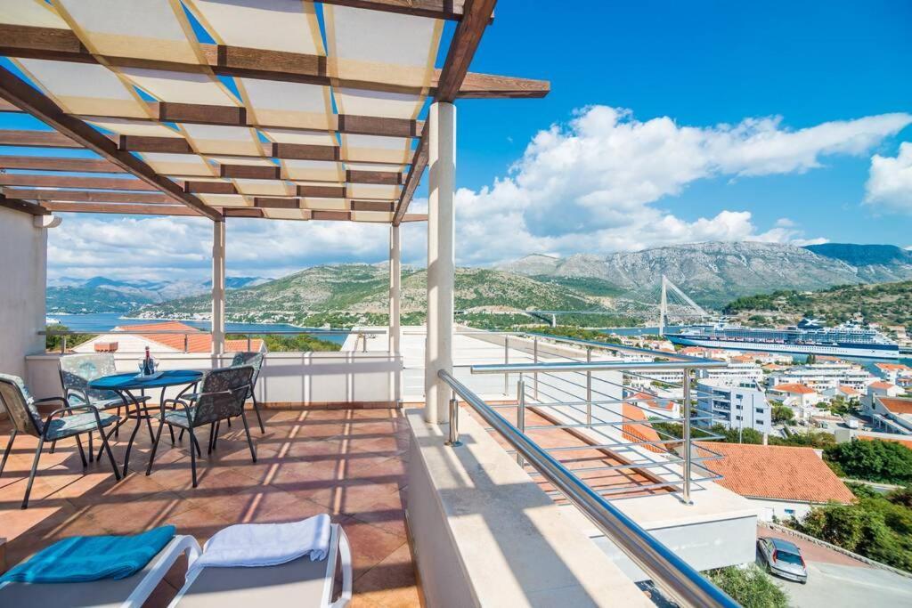 Modern Villa With Swimming Pool - Penthouse Dubrovnik Exterior photo