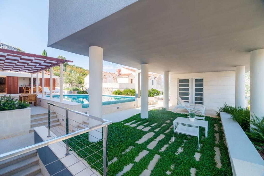 Modern Villa With Swimming Pool - Penthouse Dubrovnik Exterior photo